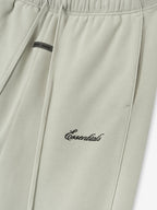 Relaxed Fleece Sweatpant With Piping